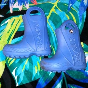 Crocs rainboots size 6